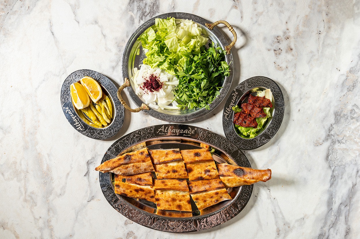  Kapalı Ispanaklı Pide